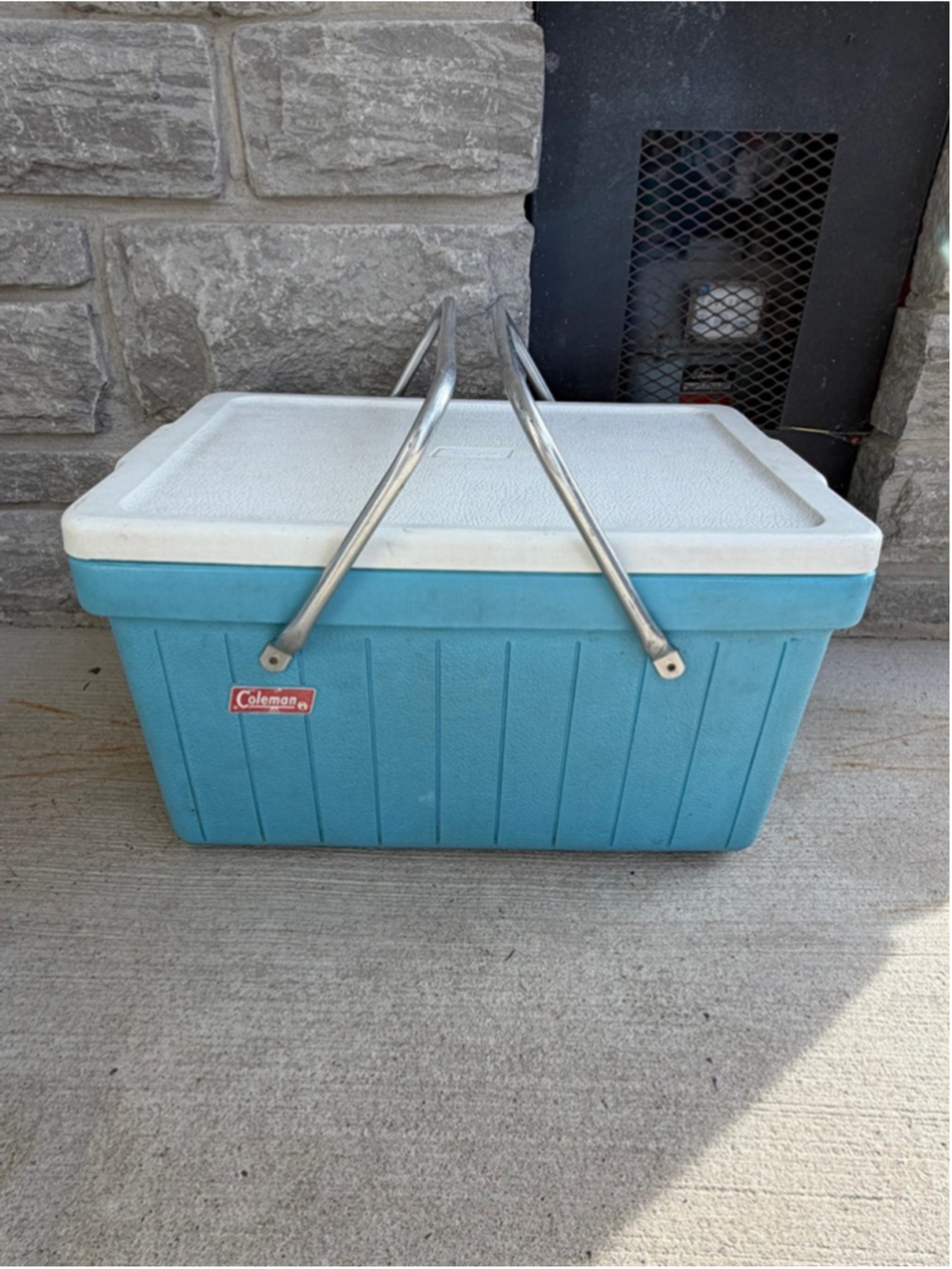 Vintage Coleman Poly-Lite 44 Cooler